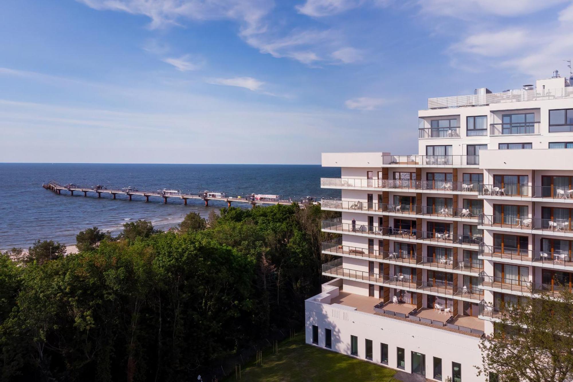 Aquamarina Prima Seaside Apartments By The Beach By Noclegi Renters Мендзыздрое Экстерьер фото
